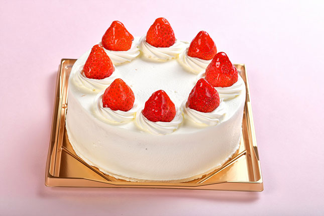 生クリームケーキ（いちご）